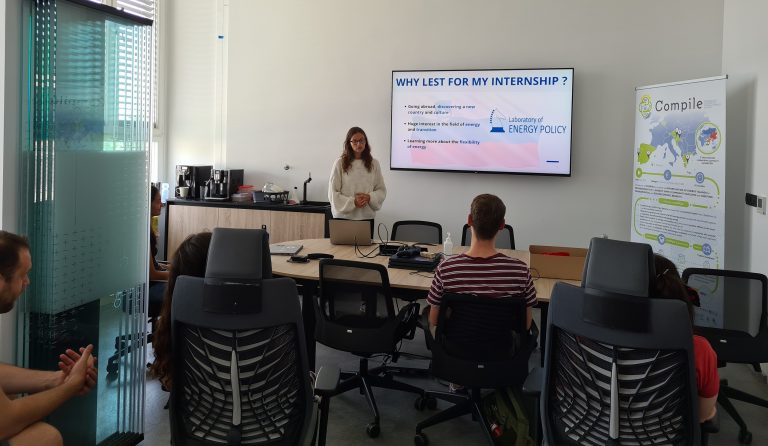 TIME FOR THE PRESENTATIONS OF FRENCH INTERNS